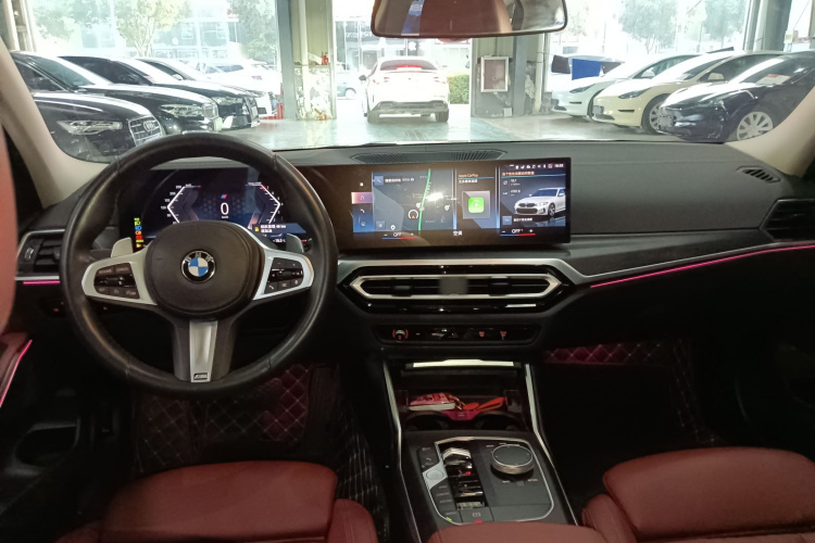 宝马3系 2023款 325i M运动套装中控内饰12