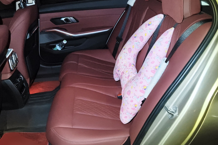 宝马3系 2022款 改款 325Li M运动套装中控内饰7003