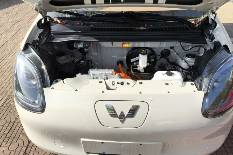 五菱汽车 宏光MINIEV 2025款 四门版 进阶款机舱底盘24