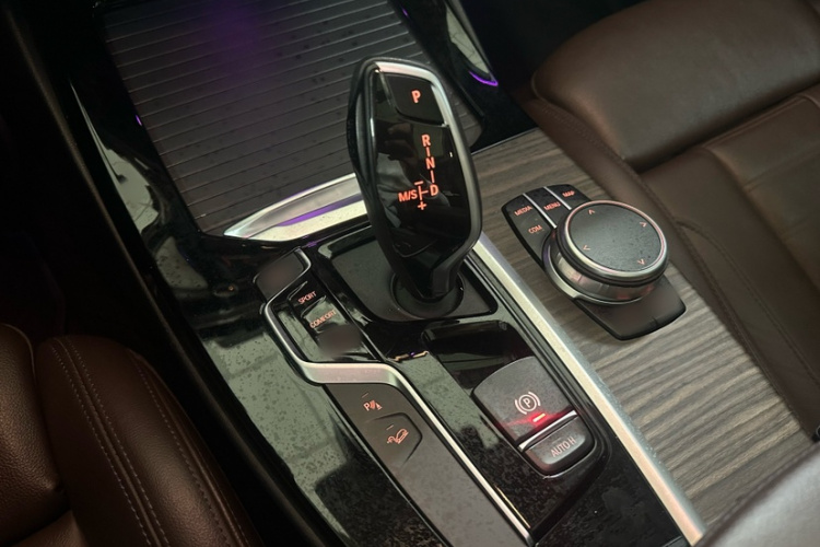 宝马X3 2020款  xDrive28i M运动套装中控内饰7008