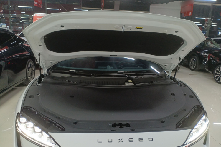 鸿蒙智行 智界S7 2024款 Max 后驱长航智驾版机舱底盘24