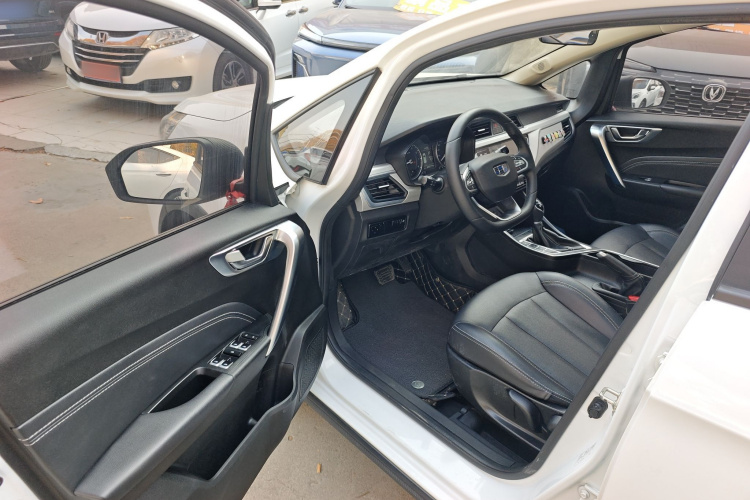 吉利汽车 远景X3 2020款 1.5L CVT尊贵型中控内饰20