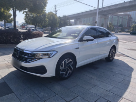 大众 速腾 2025款 改款三 300TSI DSG超越版