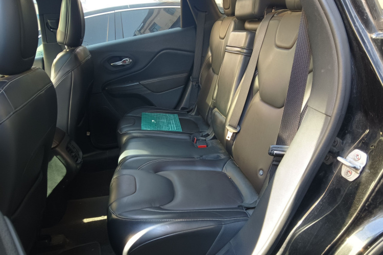 Jeep 自由光 2016款 2.4L 领先版中控内饰21