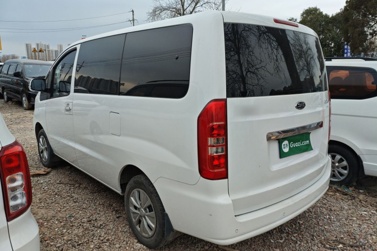 江淮瑞风 瑞风M3 2023款 1.8L 7/8座智联版车身外观4