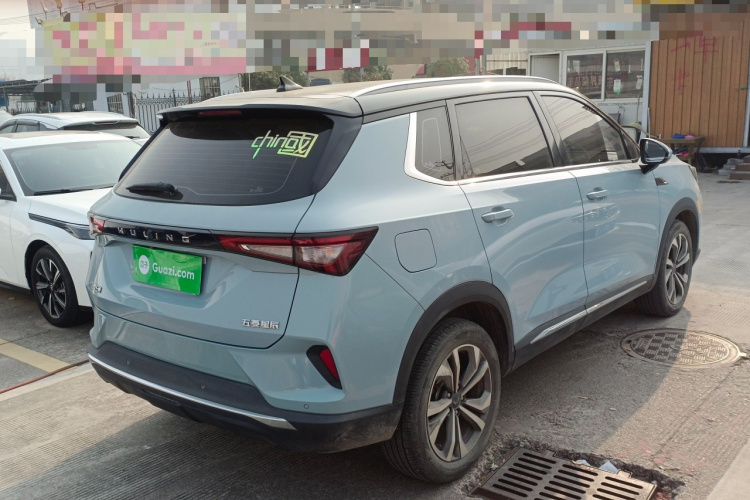 五菱汽车 五菱星辰 2021款 1.5T CVT星辉版车身外观7