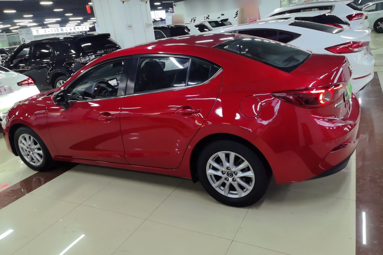 马自达3 昂克赛拉 2017款 三厢 1.5L 自动豪华型 国VI车身外观4