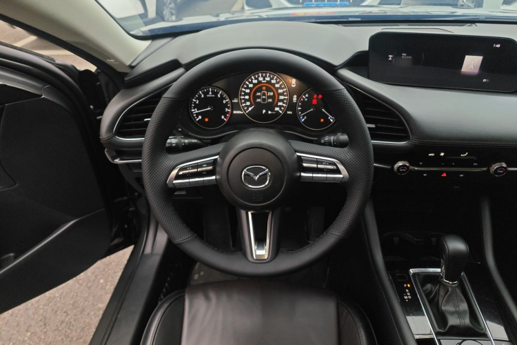 马自达3 昂克赛拉 2020款 2.0L 自动质雅版中控内饰13