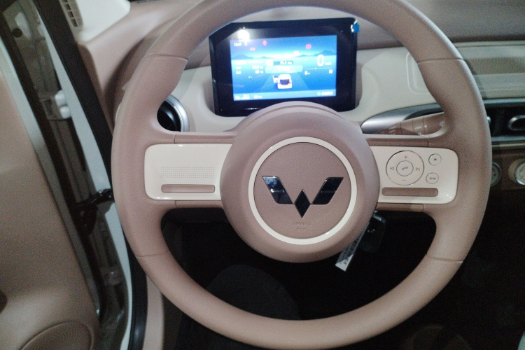 五菱汽车 宏光MINIEV 2025款 四门版 臻享款中控内饰13