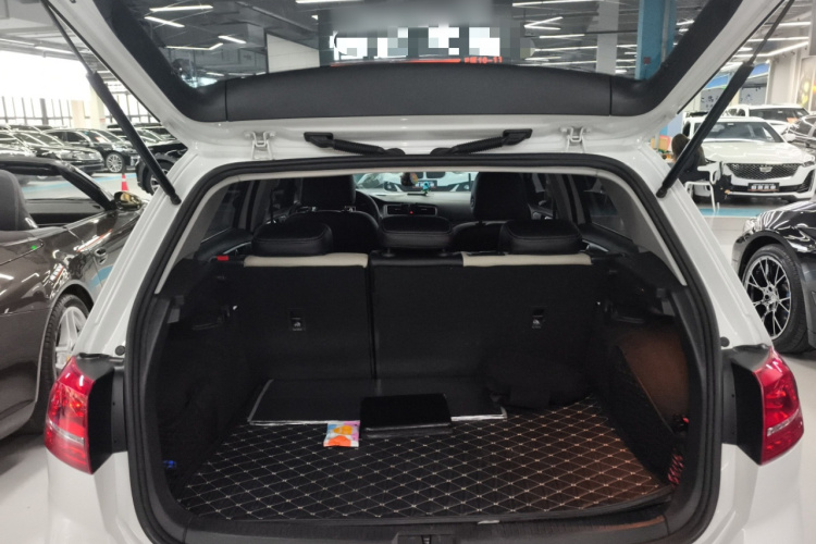 大众 高尔夫 2016款 230TSI 自动舒适型机舱底盘23