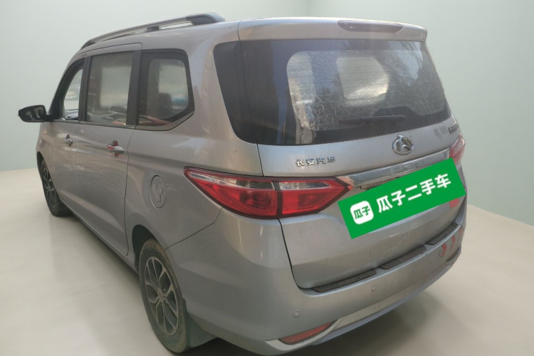 长安凯程 长安欧尚A600 2016款 1.5L 手动豪华型7座车身外观5