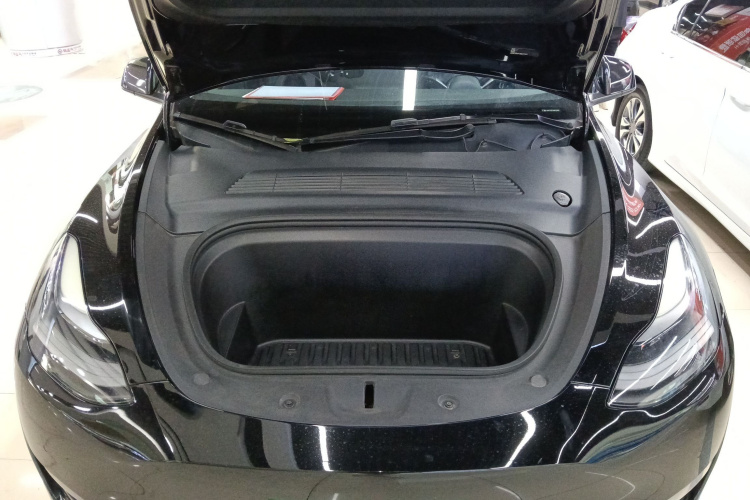 特斯拉 Model Y 2021款 标准续航后驱版机舱底盘24