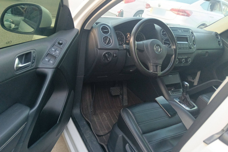 大众 途观 2016款 280TSI 自动两驱丝绸之路风尚版中控内饰20