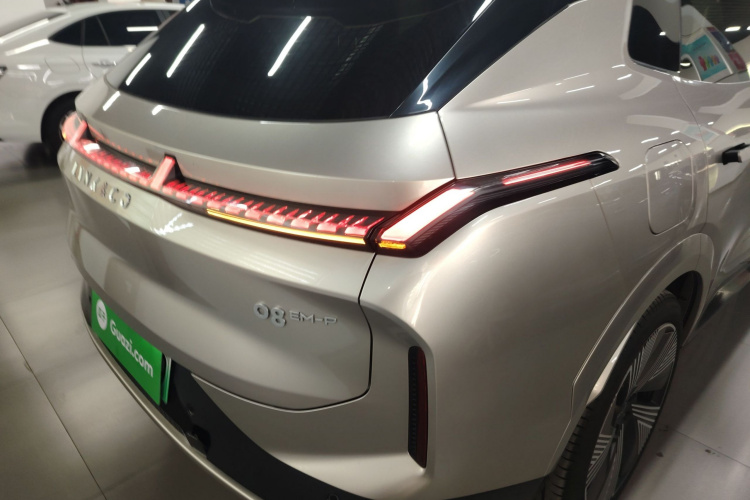 领克08 EM-P 2023款 120km 长续航Halo车身外观6006