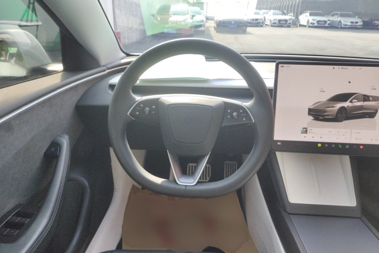 特斯拉 Model 3 2023款 长续航全轮驱动版局部细节13