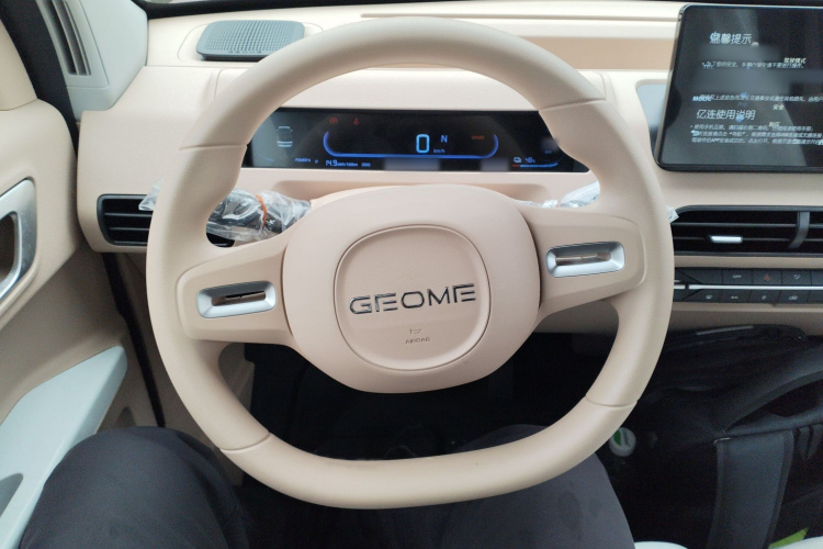 吉利银河 2024款 熊猫mini 200km 耐力熊局部细节13