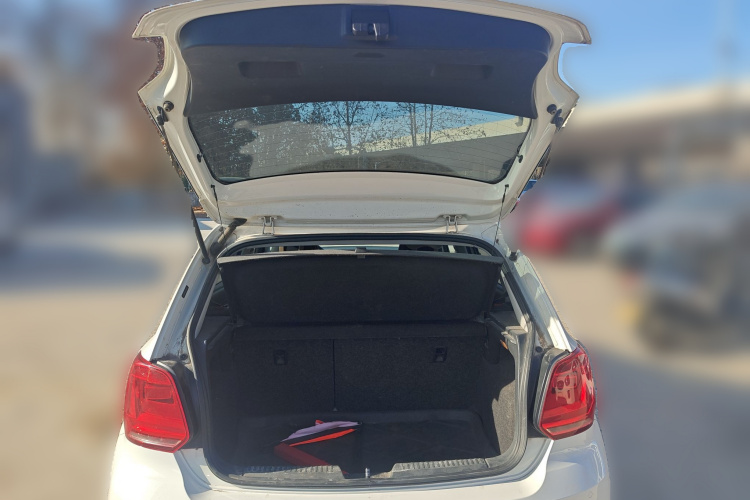 大众 Polo 2014款 1.6L 自动舒适版中控内饰23