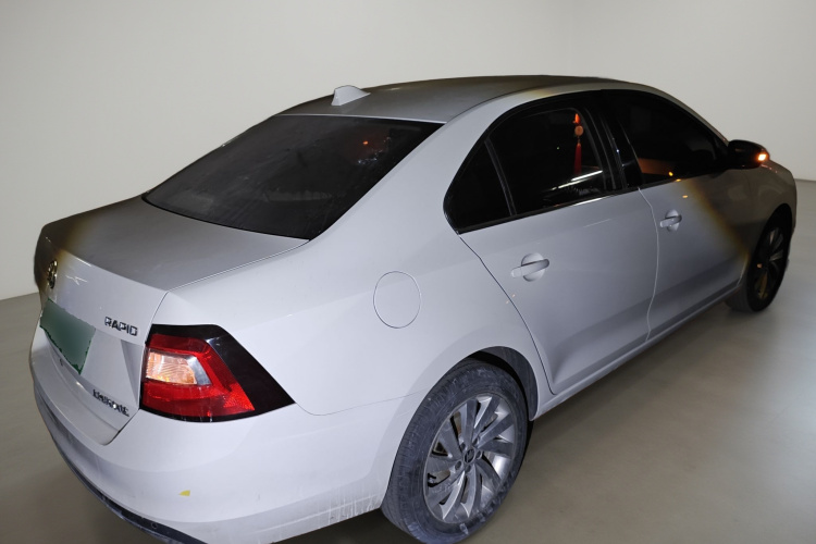 斯柯达 昕锐 2019款 1.5L 自动舒适版 国V车身外观7