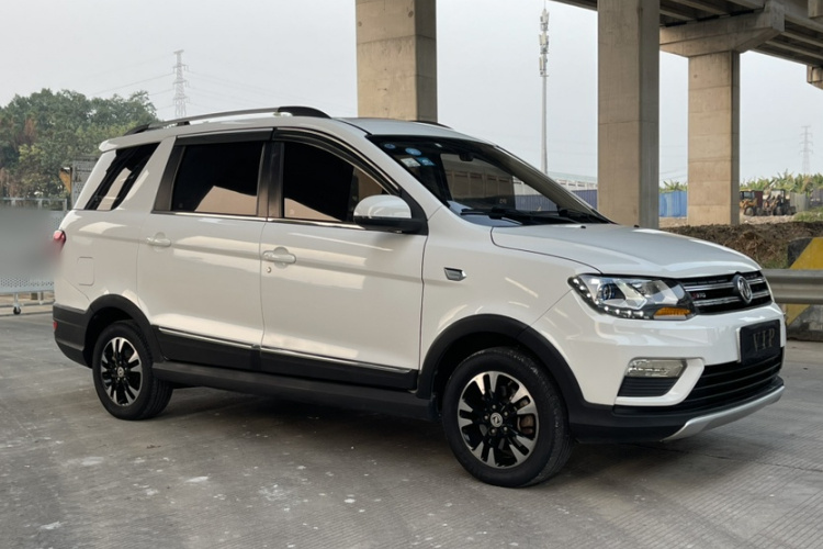 东风风光 风光370 2018款 S370 1.5L CVT豪华型 7座车身外观6007