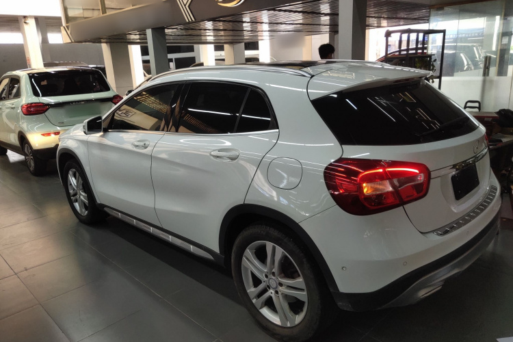 奔驰GLA 2016款 GLA 200 动感型车身外观6003