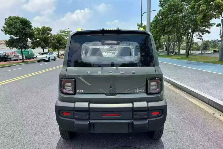 吉利银河 2025款 210km 熊猫骑士车身外观6004