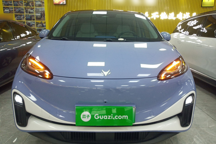 ARCFOX极狐 极狐考拉 2023款 家庭版Pro车身外观2