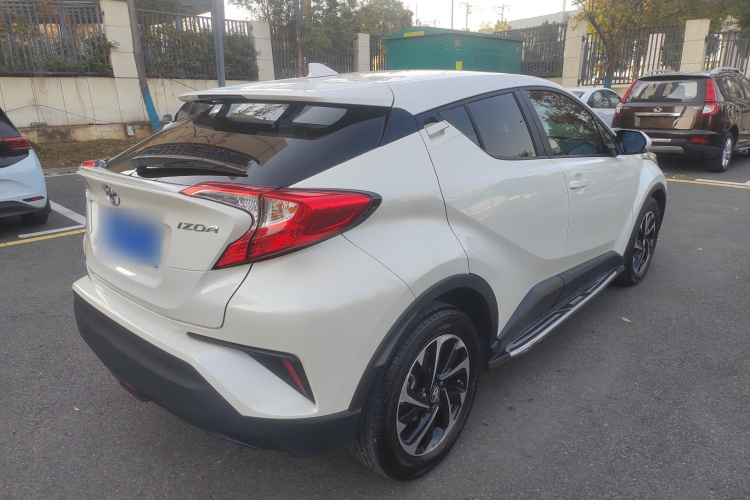 丰田 奕泽IZOA 2018款 2.0L 奕驰版 国VI车身外观7