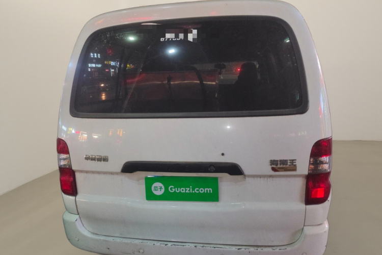 金杯海狮王 2021款 2.0L城运王系列捷运型标准顶6座1TZS车身外观6