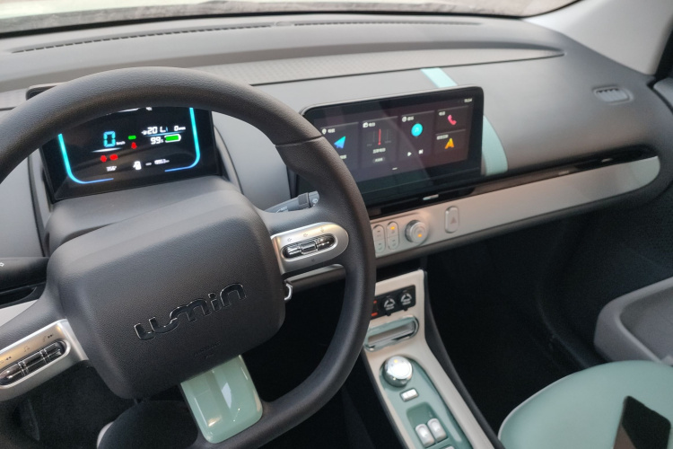 长安启源 长安Lumin 2023款 205km 香沁款中控内饰12