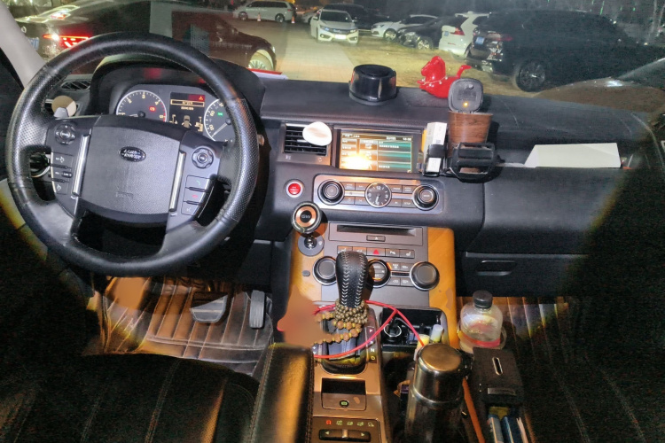 路虎 揽胜运动版 2013款 3.0 TDV6 柴油版中控内饰7002