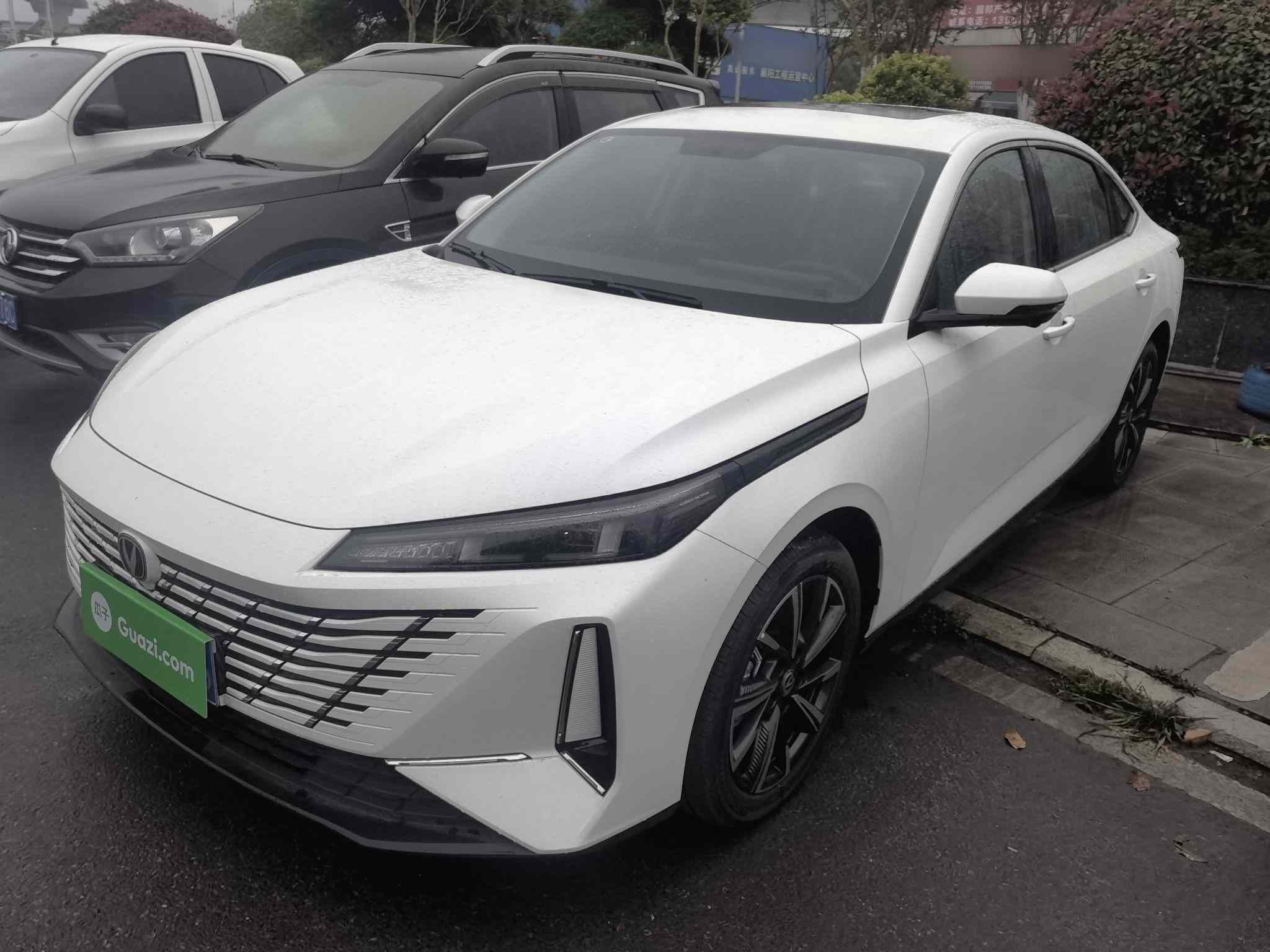长安 逸动 2025款 蓝鲸 1.5T 500Bar尊贵型(2)