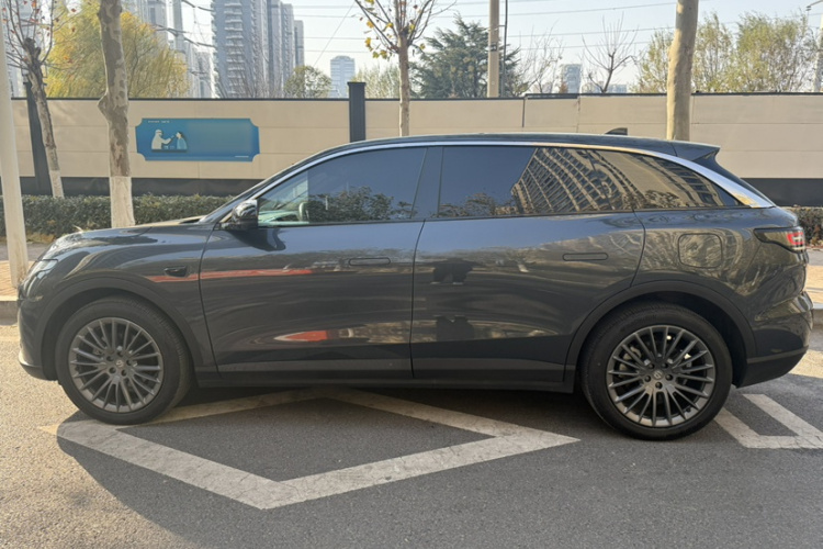 零跑汽车 零跑C11 2023款 增程 200舒享版车身外观6005