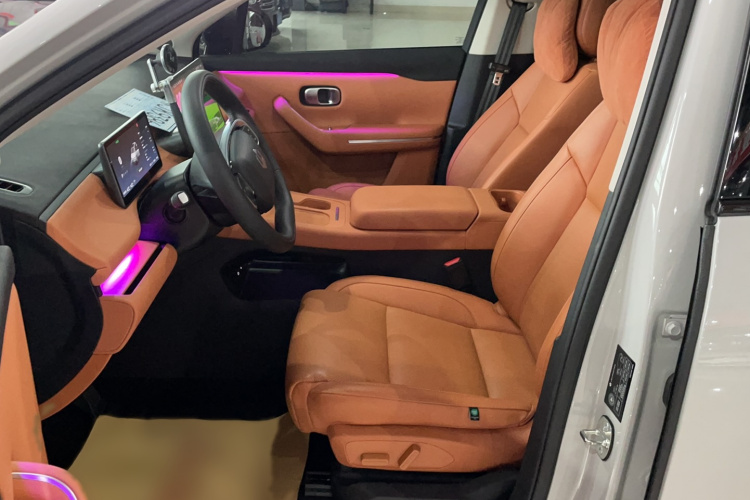 零跑汽车 零跑C10 2024款 210智享版中控内饰7002