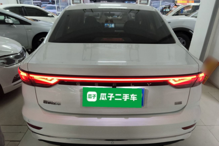 吉利汽车 帝豪 2022款 第4代 1.5L CVT旗舰型车身外观6