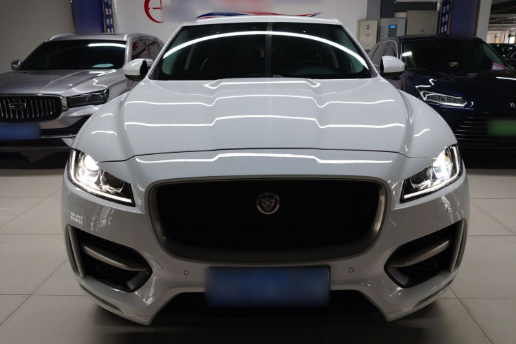 捷豹F-PACE 2016款 3.0 SC 四驱R-Sport运动版车身外观6001