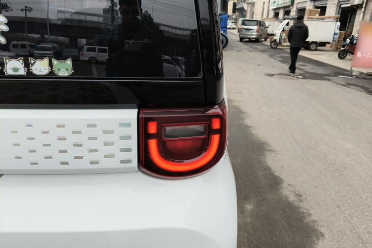 奇瑞 QQ冰淇淋 2022款 170km 圣代 磷酸铁锂车身外观6006