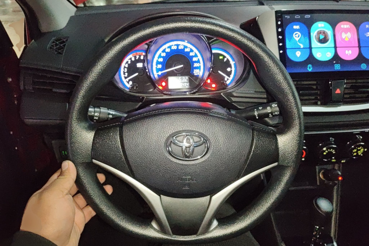 丰田 YARiS L 致炫 2016款 改款 1.5G CVT炫动版局部细节13