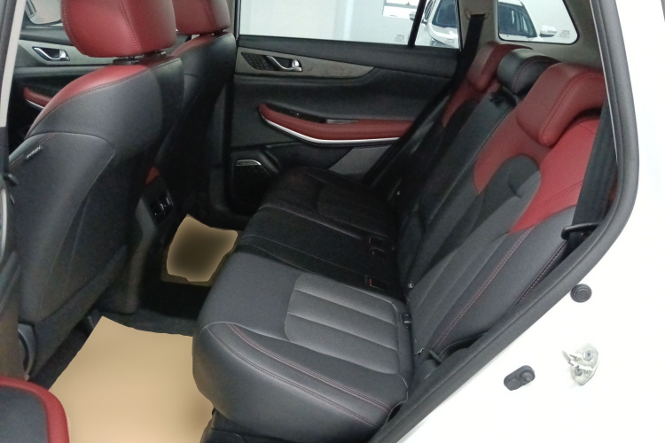 长安CS75 2022款 蓝鲸版 1.5T DCT豪华型中控内饰21