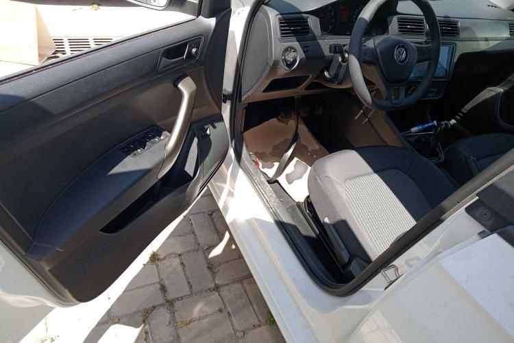 大众 桑塔纳 2016款 1.6L 手动风尚版中控内饰20