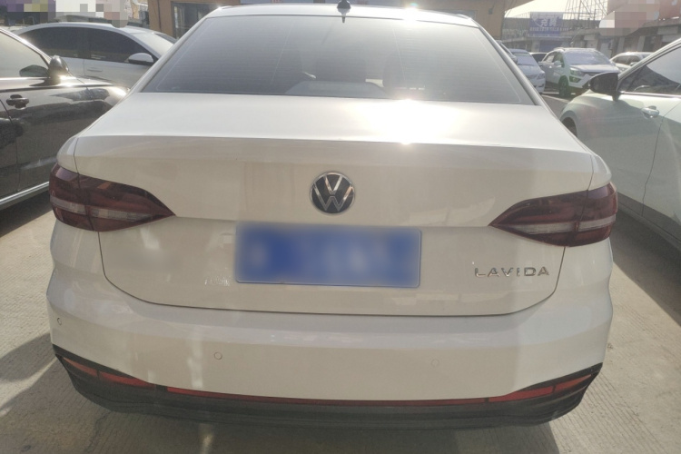 大众 朗逸 2023款 改款 1.5L 自动得逸版车身外观6