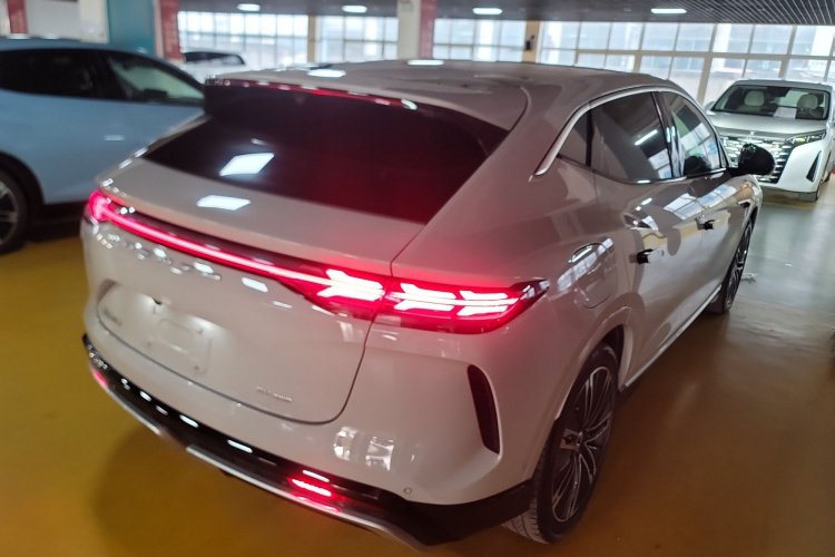 腾势N7 2024款 630 四驱智驾Max版车身外观7