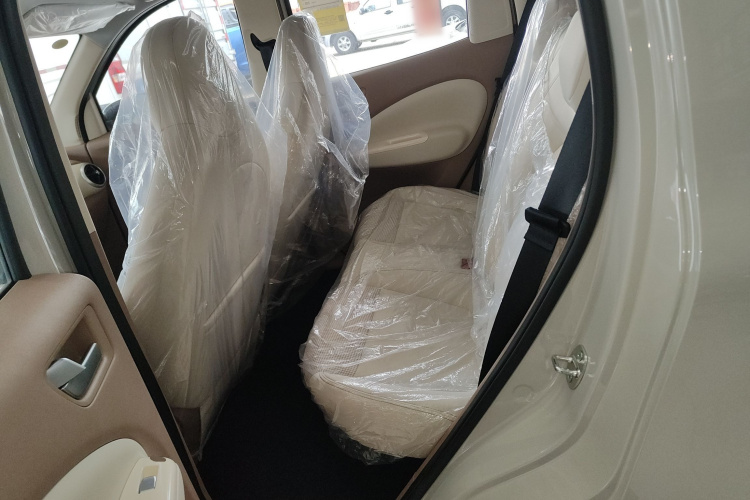 五菱汽车 宏光MINIEV 2025款 四门版 进阶款中控内饰21