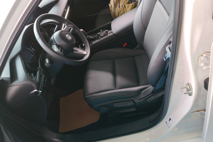 马自达3 昂克赛拉 2023款 2.0L 自动质雅版中控内饰19