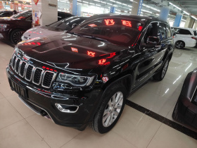 Jeep 大切诺基(进口) 2017款 3.0L 舒享导航版