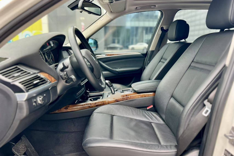 宝马X5(进口) 2013款 xDrive35i 领先型中控内饰7001