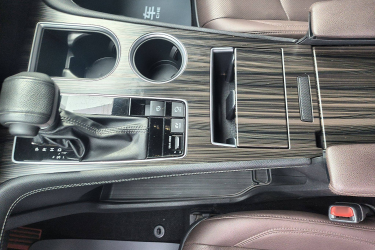 丰田 赛那SIENNA 2021款 2.5L混动 铂金版中控内饰7003