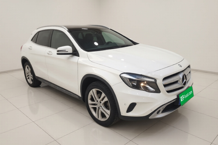 奔驰GLA 2016款 GLA 200 动感型车身外观3