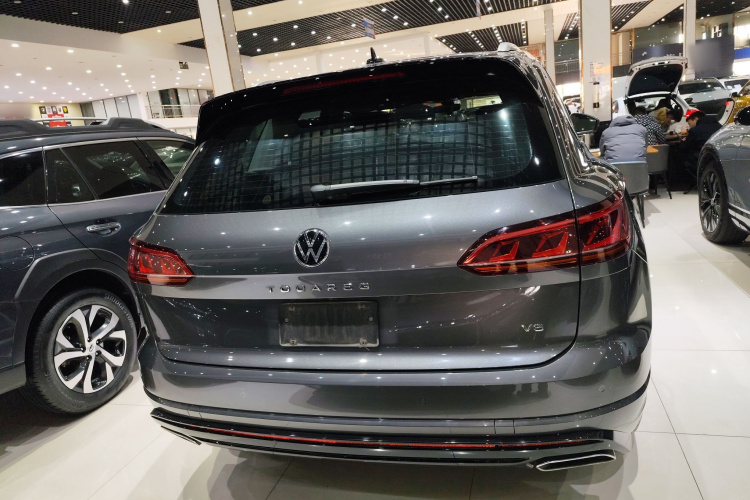 大众 途锐 2021款 3.0TSI 锐享版 经典运动套装车身外观6