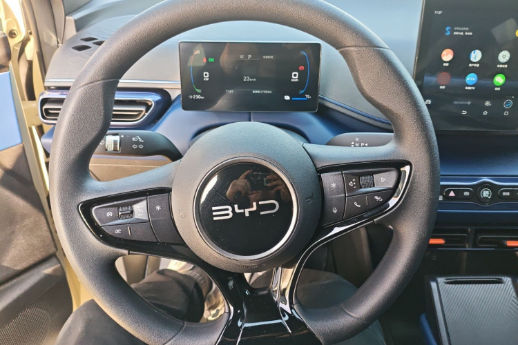 比亚迪 海鸥 2025款 智驾版 305km 活力版中控内饰13