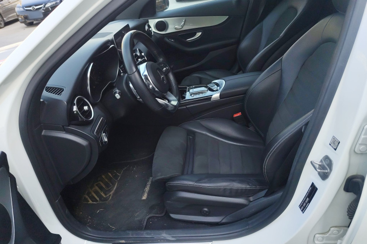 奔驰C级 2019款 C 260 运动版局部细节19